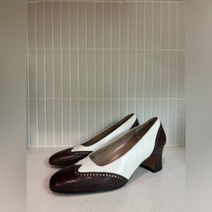 SALVATORE FERRAGAMO Block Heel Wing Tip Pump Heel Sz 5